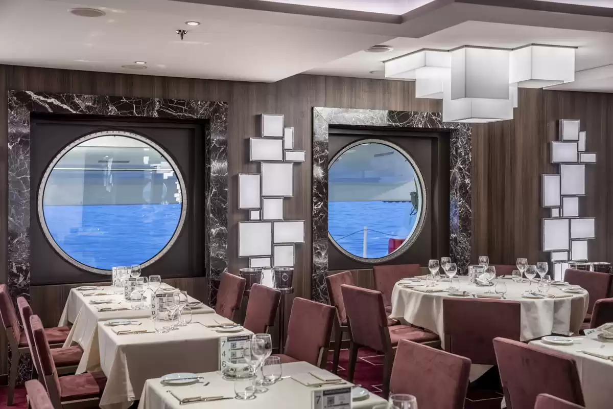 le  :  cabine 73