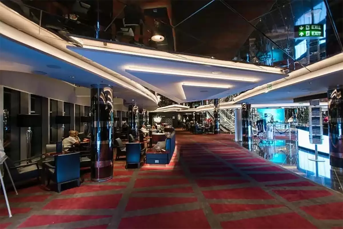le  :  cabine 67