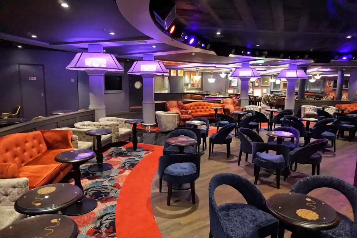 le  :  cabine 87