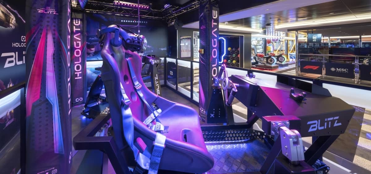 4- HOLOGATE ARENA <br> AN INTENSE VR EXPERIENCE AT SEA