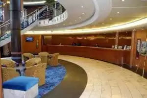 Shore Excursion Desk