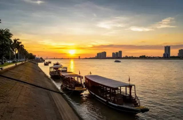 Phnom Penh riverfront