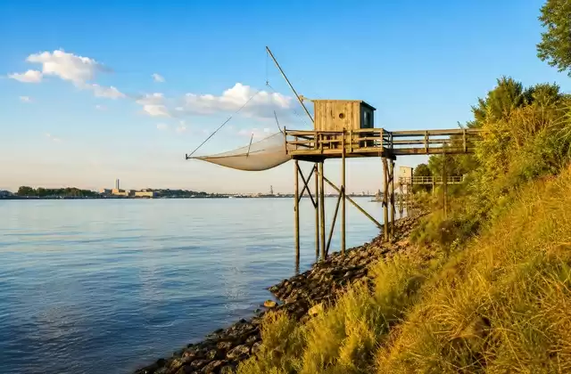 Carrelet fishing huts
