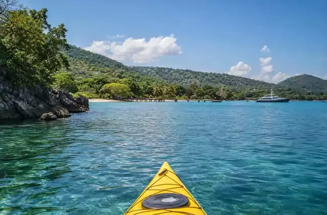 Kayak or boat tours