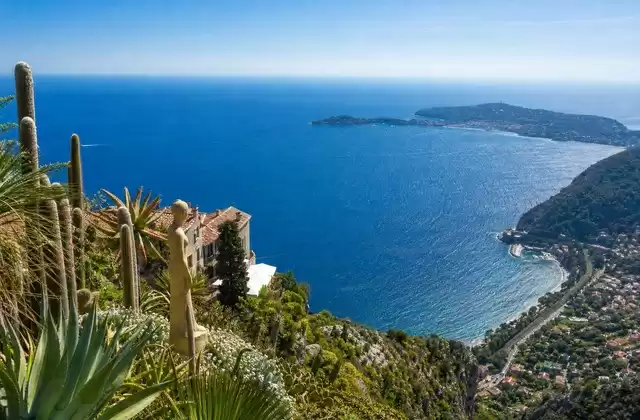 In Èze (via Nice / Monaco)