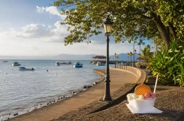 Puntarenas waterfront promenade