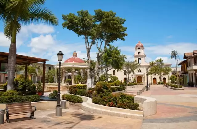Montecristi's central square