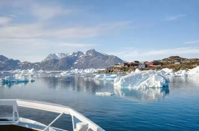 Explore Disko Bay by boat