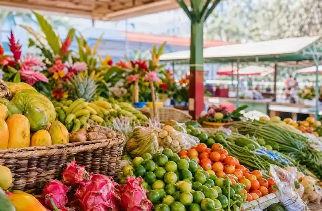 Nouméa market