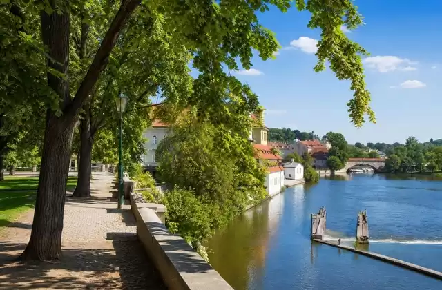 Kampa Island