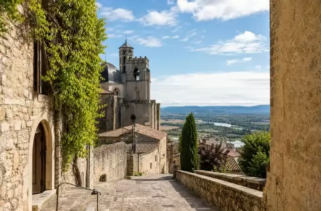 Viviers, the medieval gem of the Ardèche