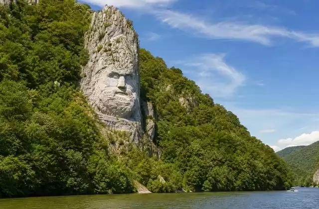 Statue of Decebalus