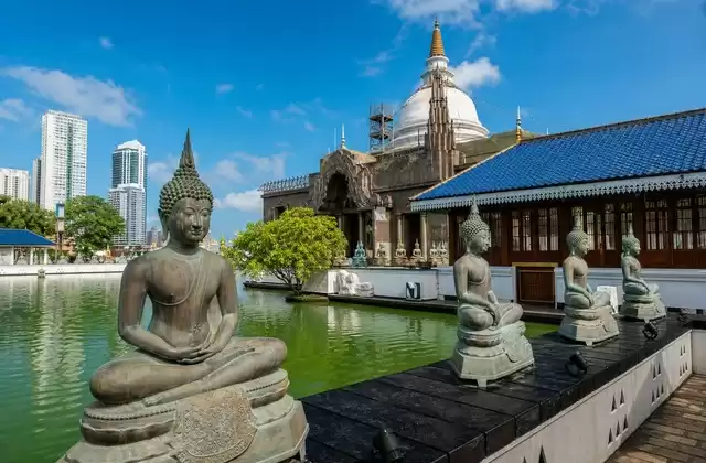 Gangaramaya Temple