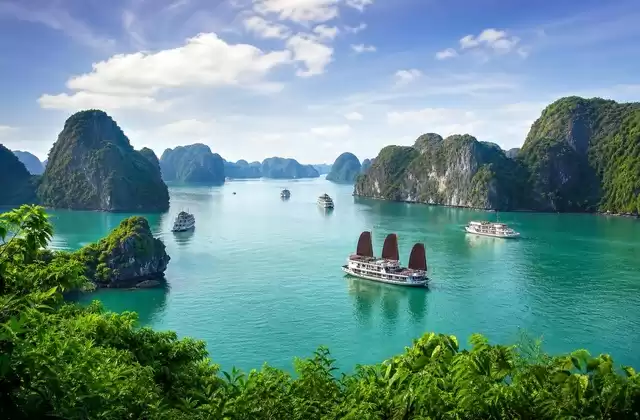 Ha Long Bay