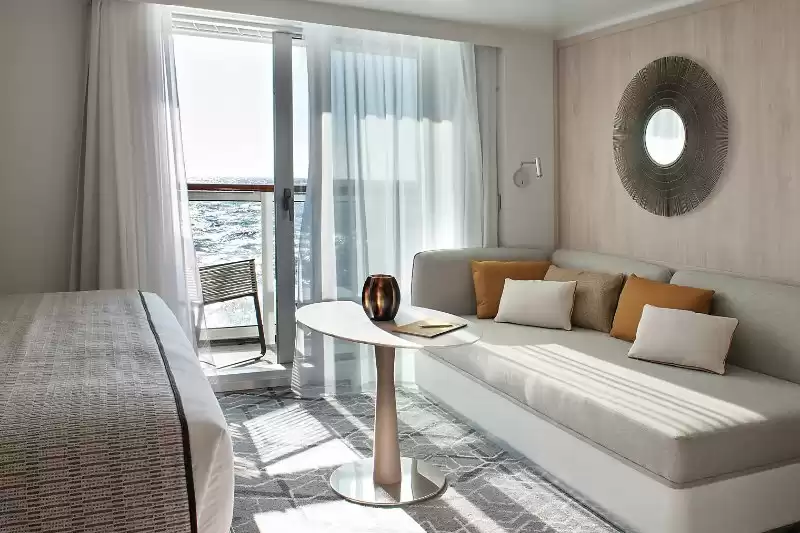 Suite Deluxe Deck 3