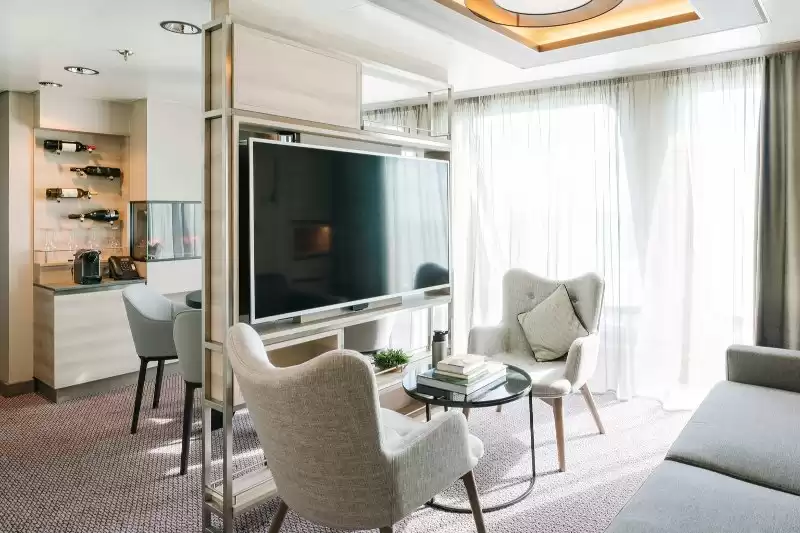 XL Suite