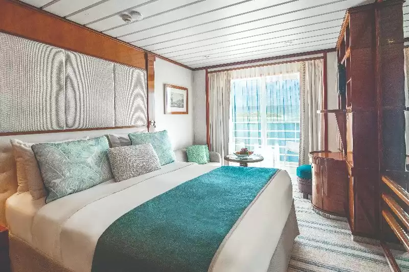 Balcony cabin