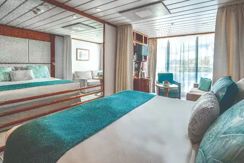 Veranda cabin
