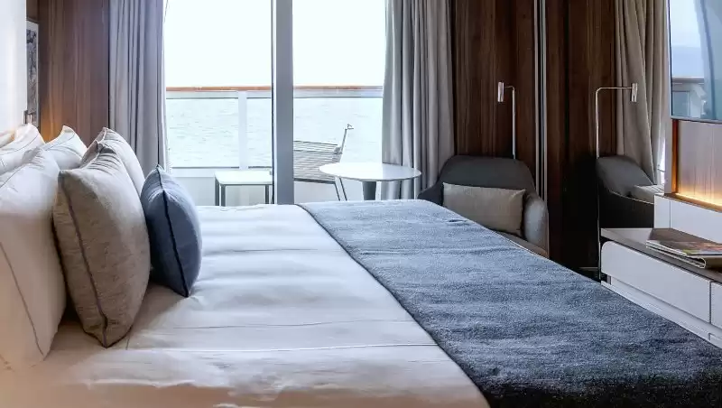 Prestige Suite Deck 7