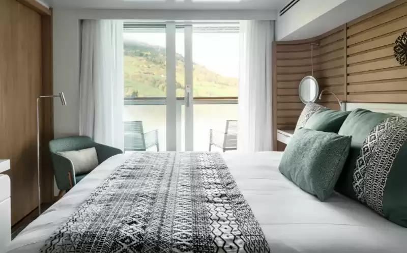 Prestige Suite Deck 5