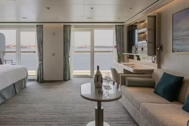 Premium Veranda Suite
