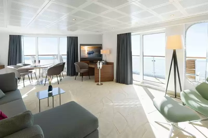 Grand Penthouse Suite
